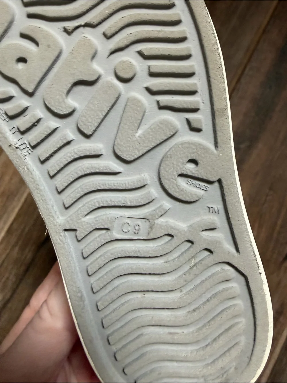 Native Jefferson Slip-On Kids Shoes in Grey